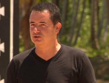 «Survivor»: Ο Τούρκος παραγωγός στην παρουσίαση του αποψινού επεισοδίου (βίντεο)